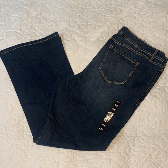 Torrid NWT Luxe Slimboot rainstorm size 22 NWT - Picture 8 of 16